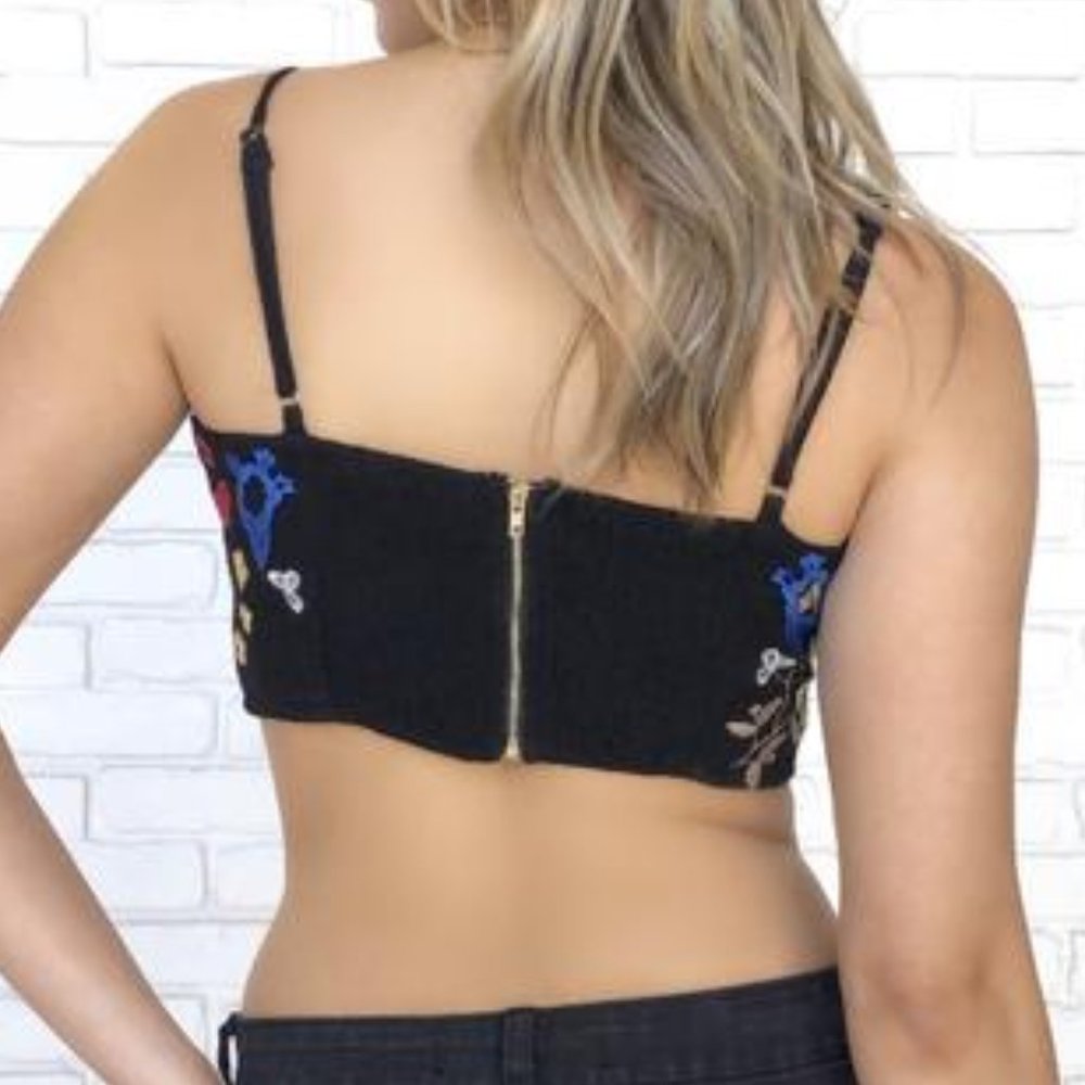 NWT Embroidered Crop Tank Top - Picture 5 of 7